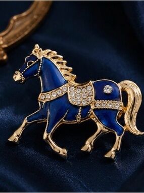 Blue Horse Brooch Pin | Vintage Crystal Animal Brooch | Elegant Blazer Jewelry